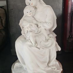 11.5" Vintage Giuseppe Armani Madonna Mary and Child Jesus