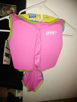 Life vest for child w/swimming suit