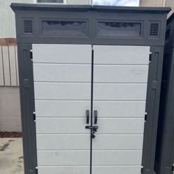 Suncast Modernist® 6 ft. x 5 ft. Storage Shed - Great Condition!