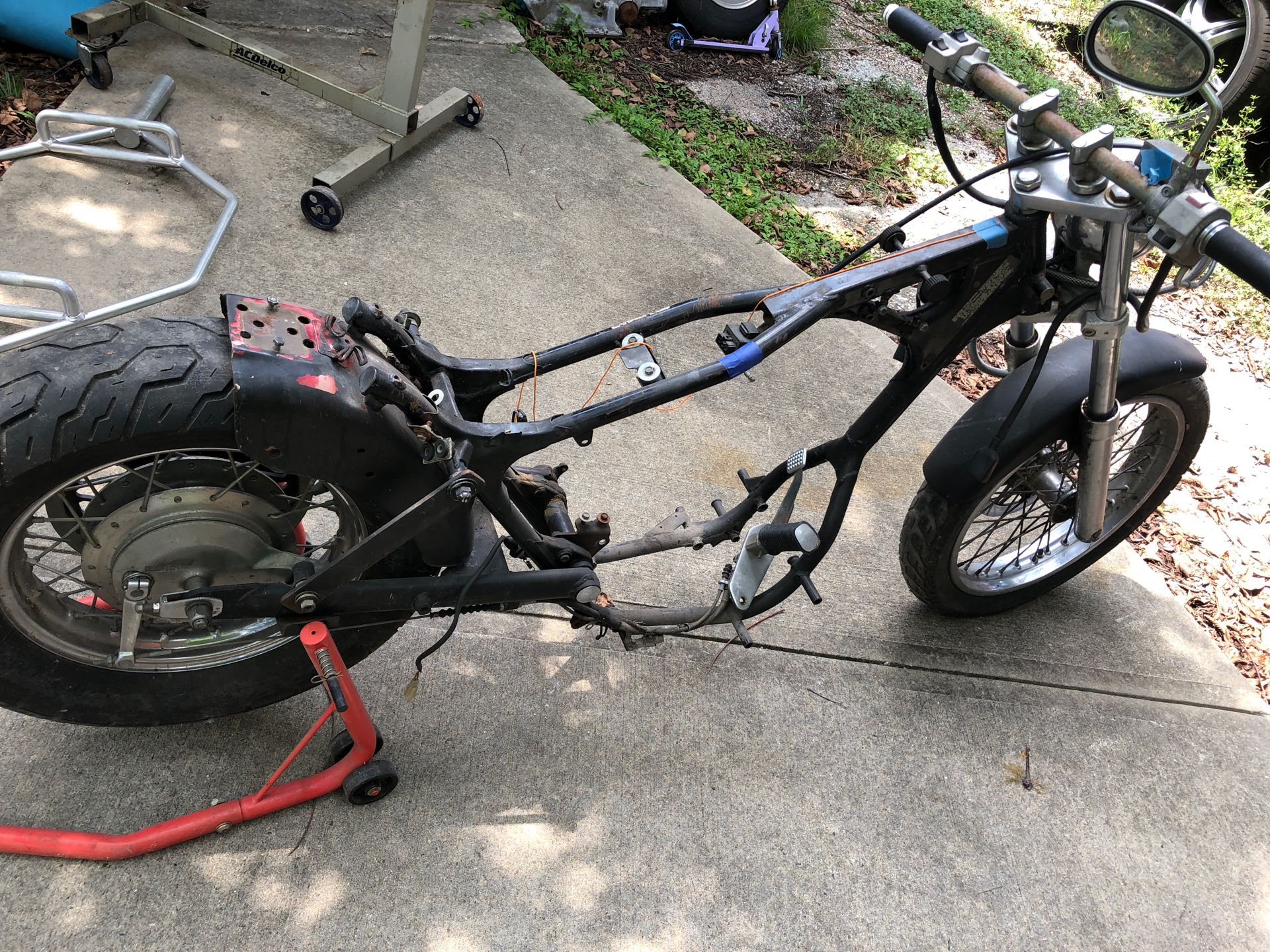 Suzuki Bobber project