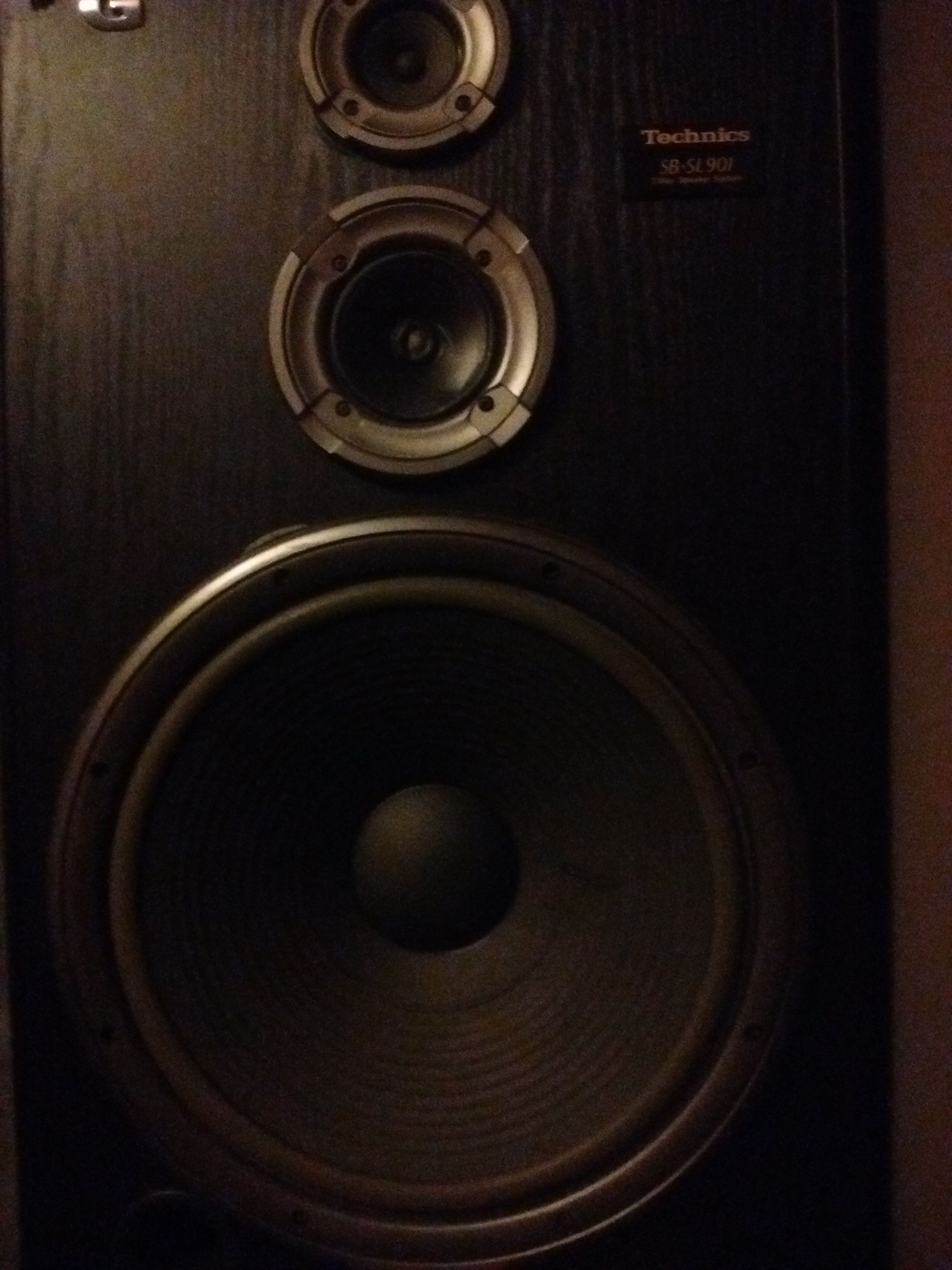 Have 2 Technics sb-sl 901 3way 15" home speakers. Great condition. Am up for all kinds of trades