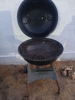 Barbecue pit