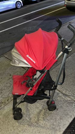 UPPAbaby G-Lite lightweight umbrella stroller.  Red/ Grey Color -Excellent condition