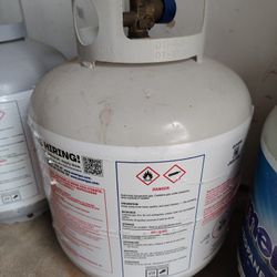 1 Empty Propane Tank 
