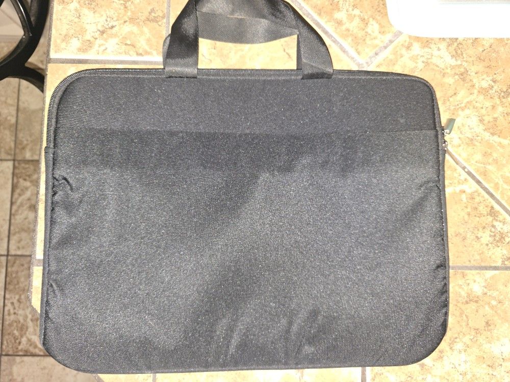 Laptop Padded carry bag clean smoke free home 