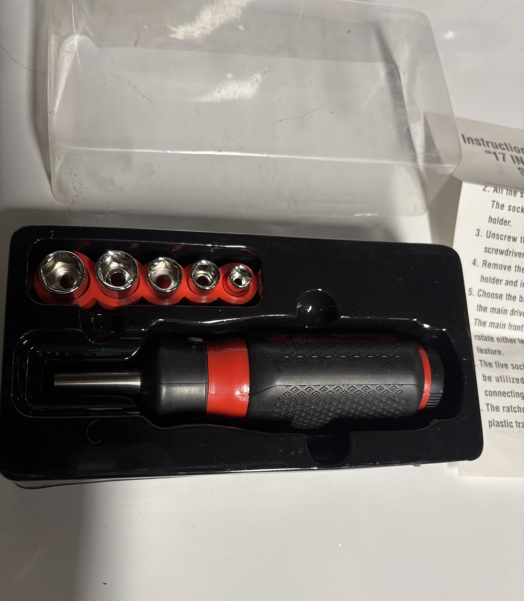 Ratcheting Screwdriver Set. 17 in 1.