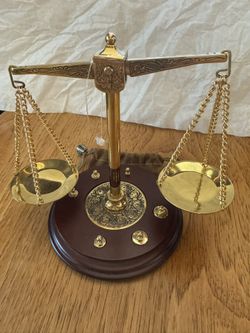 1987 Franklin Mint Precisión Balance Scale