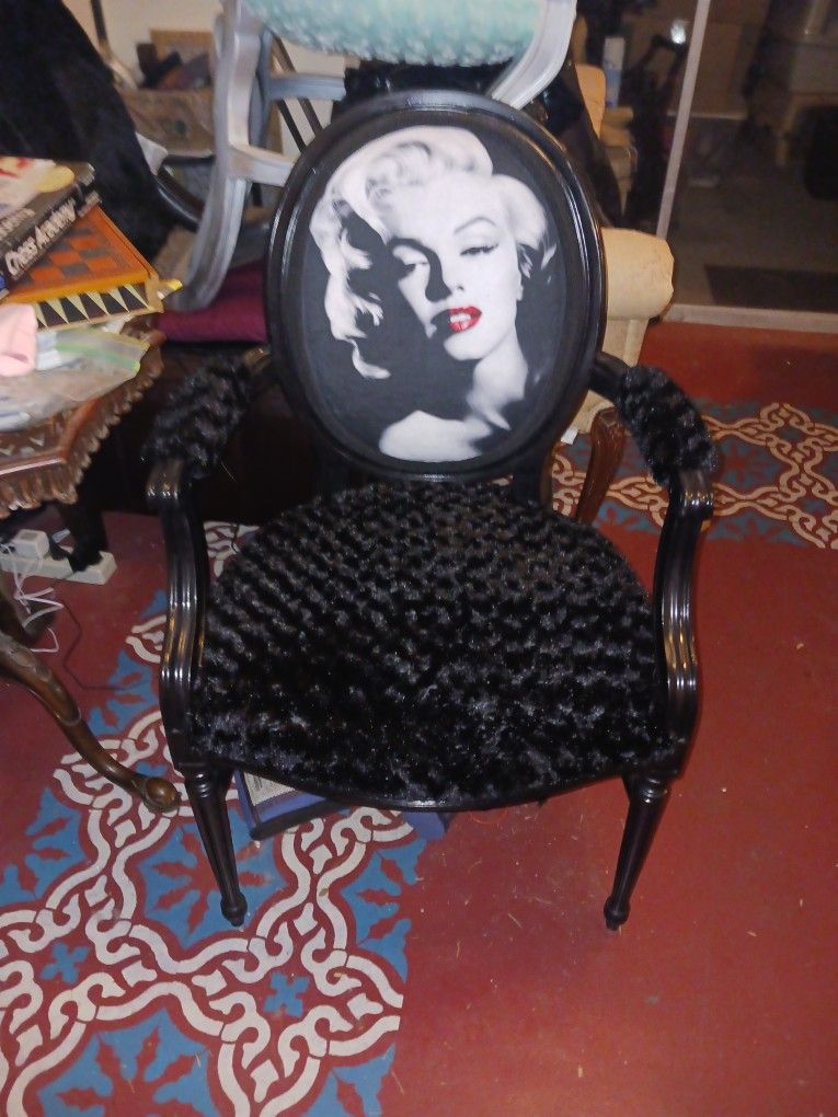 Marilyn Monroe Chair Beatifull 