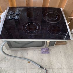 Cooktop And Microwave