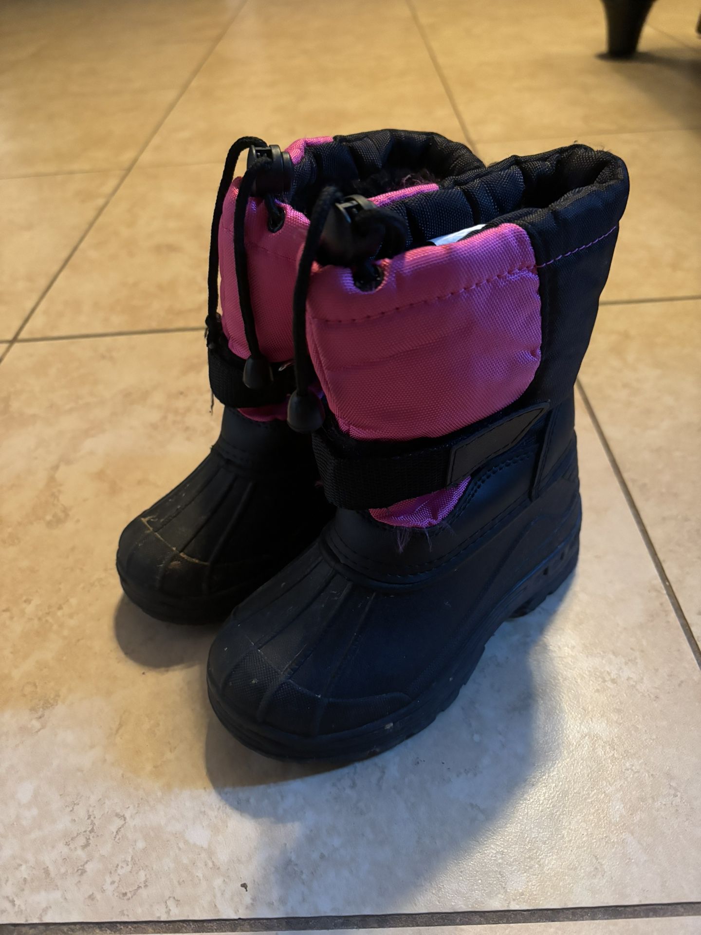 Toddler Girls, Pink Snow Boots Size 8