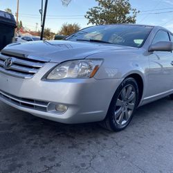 2005 Toyota Avalon Touring 