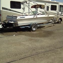Searay  18 Ft.1986 Boat For Sale