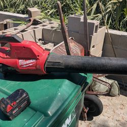 18v melwaukee Leaf Blower