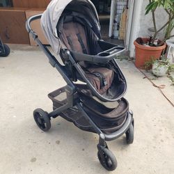 Graco Stroller And Bassinet  - 2 In 1 - See Details Below