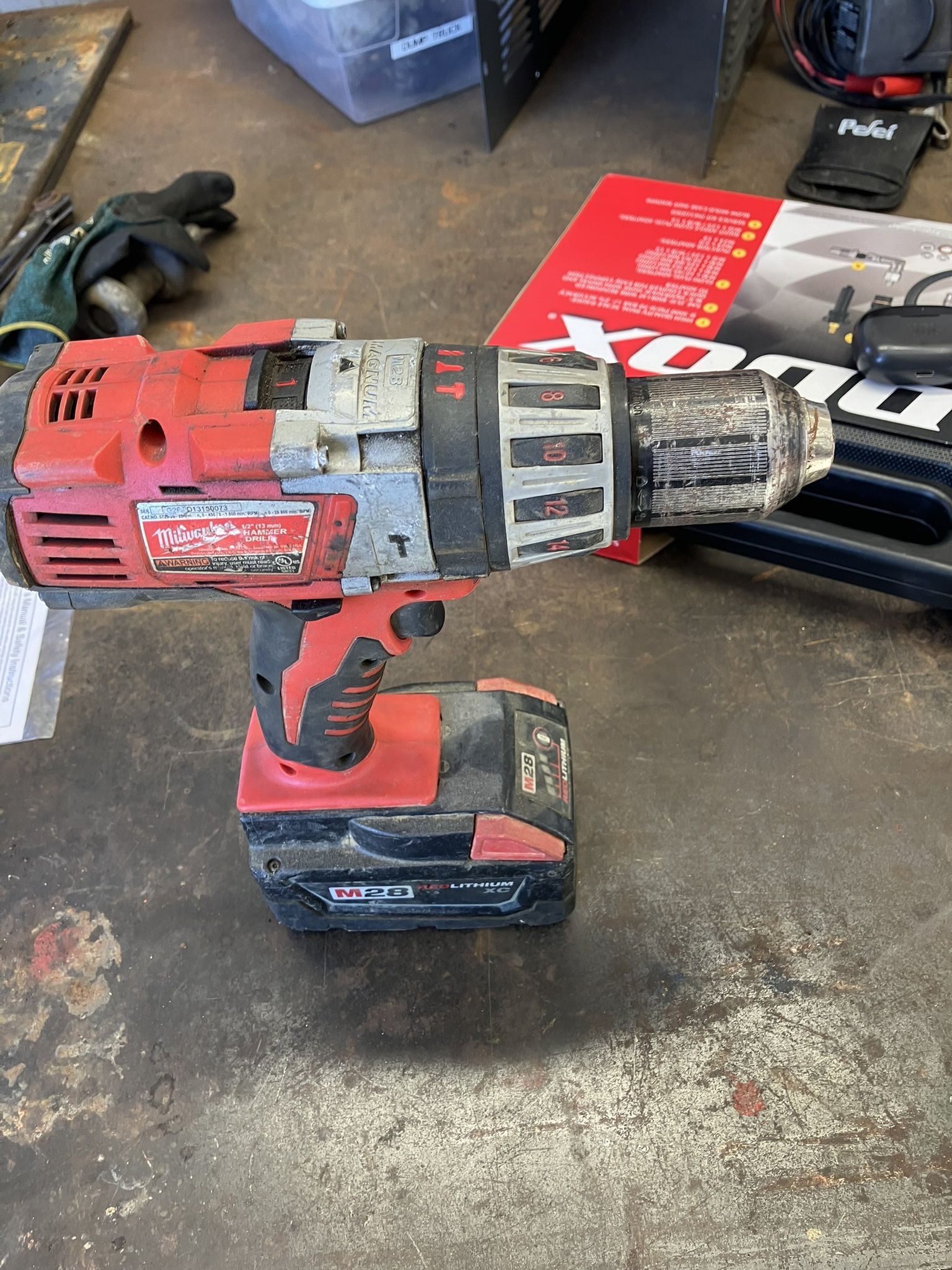 28 V Hammer Drill