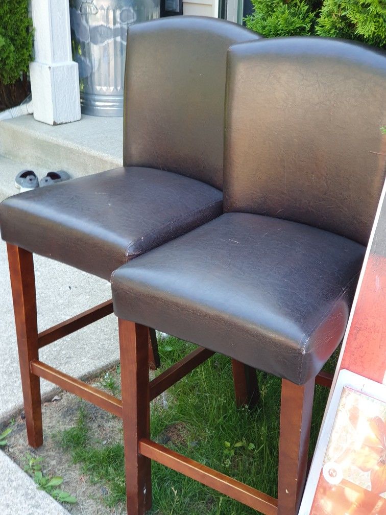 2 Bar Stools