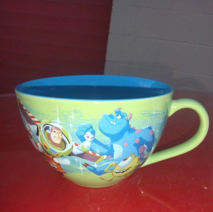 Collectors Disney Exclusive: Retired Disney Friends Large Cappuccino or Soup Mug (1, green)
