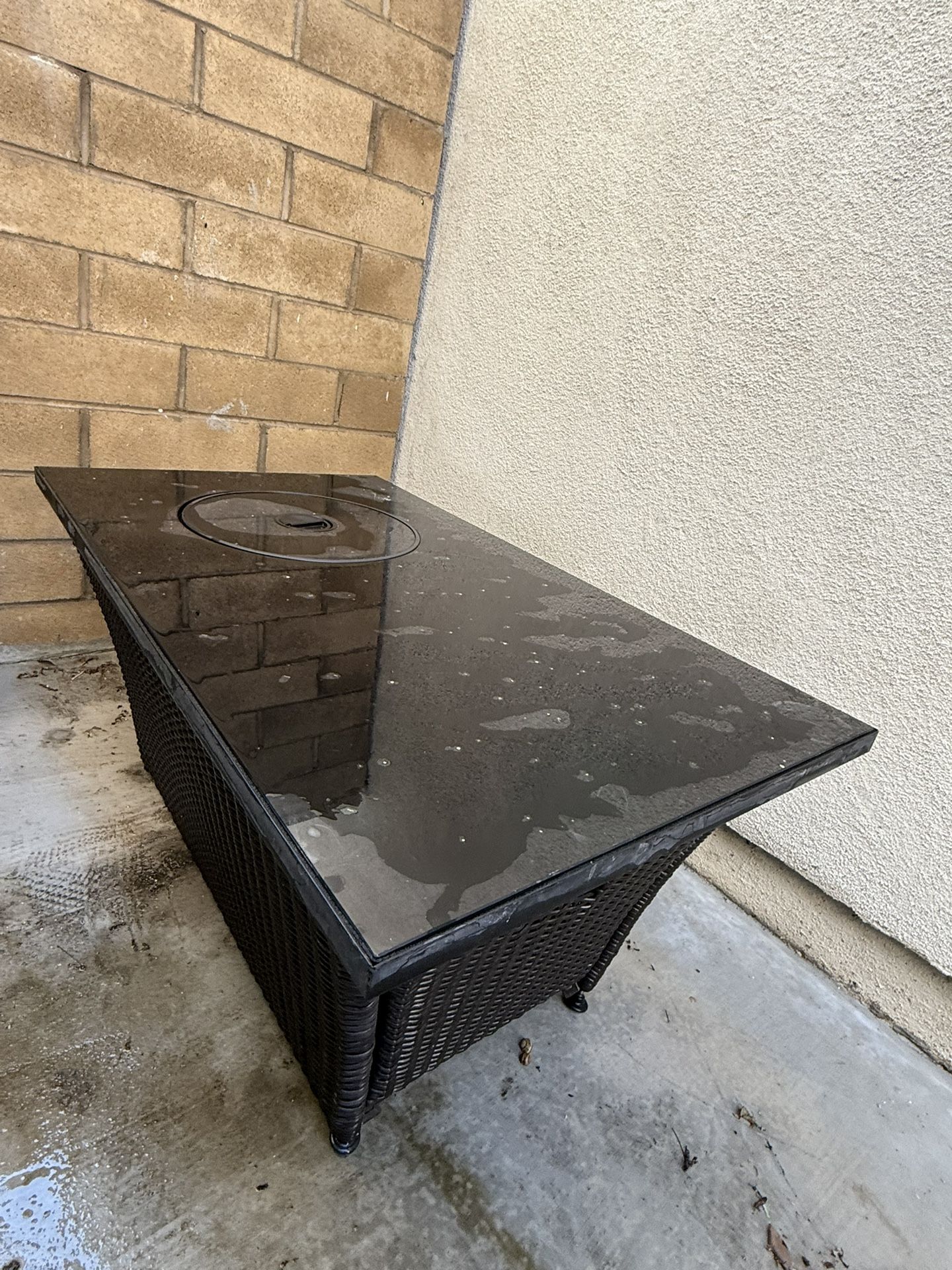 Outdoor Propane Fire Pit Table – Wicker Base & Glass Top – Used, Good Condition