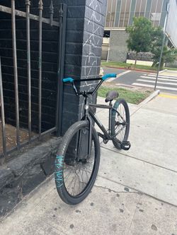 Throne 29er bike