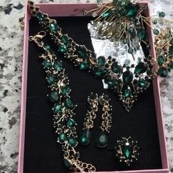 Emerald Green Jewelry Set & Hair Broach