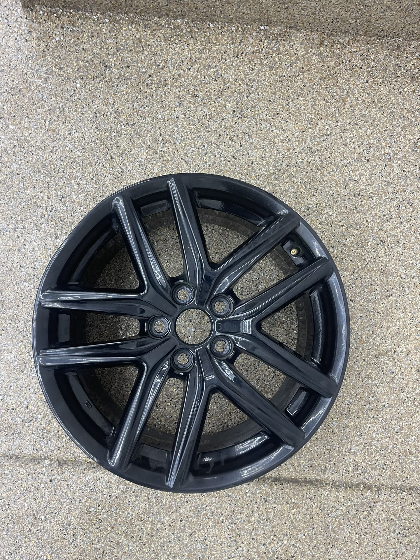 LEXUS OEM RIM STOCK (Has A DENT IN PHOTOS)
