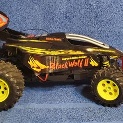 Very Rare Vintage Radio Shack Black Wolf II RC Buggy