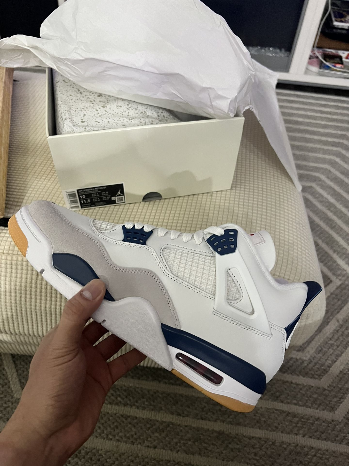 Air Jordan 4 SB Navy Size 8.5M
