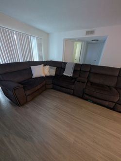 Rooms To Go ModularTwo Charcoal Dual Power Reclining Sectional