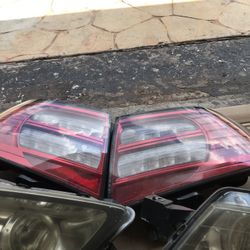 Acura TL Engine  Also Headlights And Back Light 