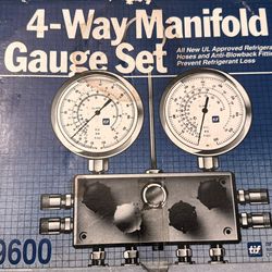 Four Way Manifold Gauge Set With Hoses
