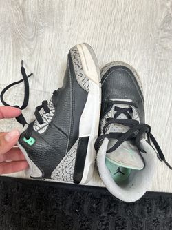 Jordan 3’s size 10c