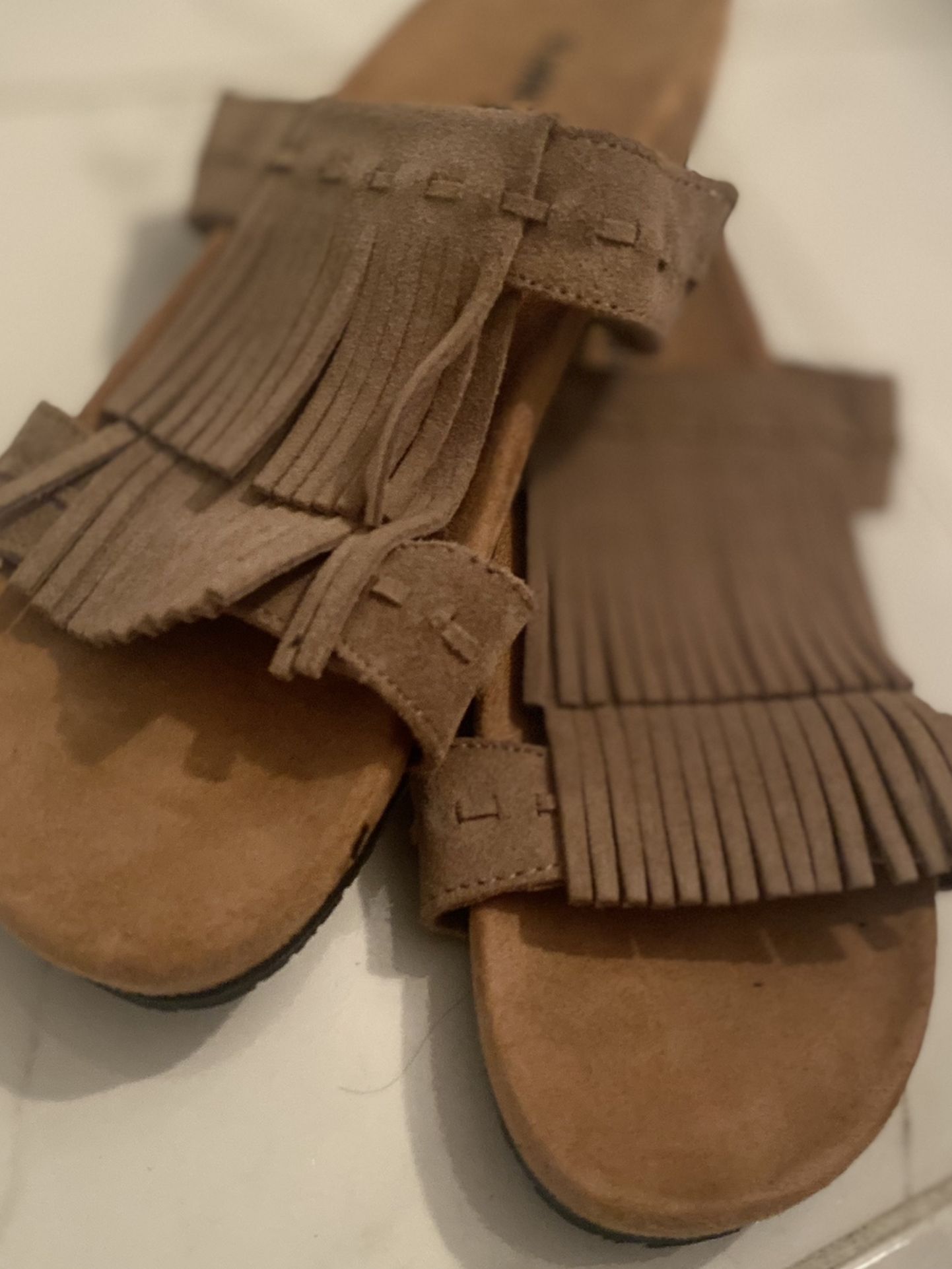 MinneTonka-Fringe-Mule-Boho-Sandals