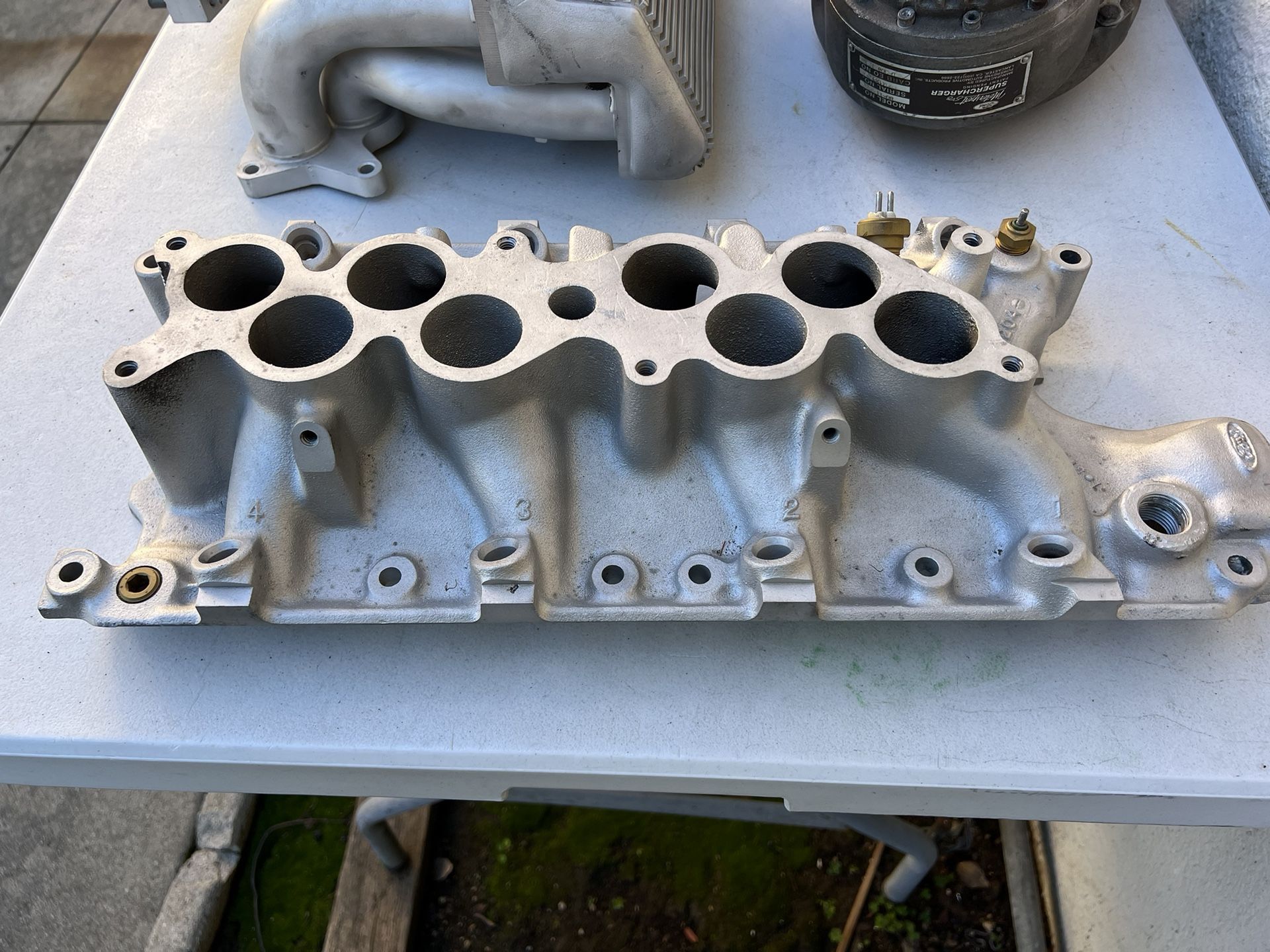 Cobra Gt40 Intake Manifold + Tall Valve covers for Sale in Lake View ...