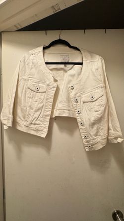 White cropped denim jacket