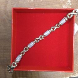 Hugs And Kisses Bracelet 