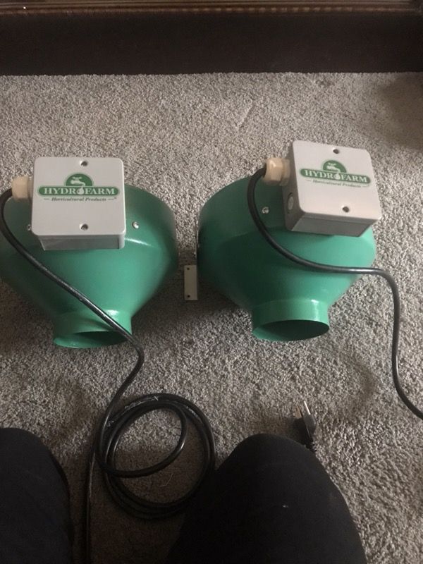 Hydrofarm “Active Air” ventilation fan.