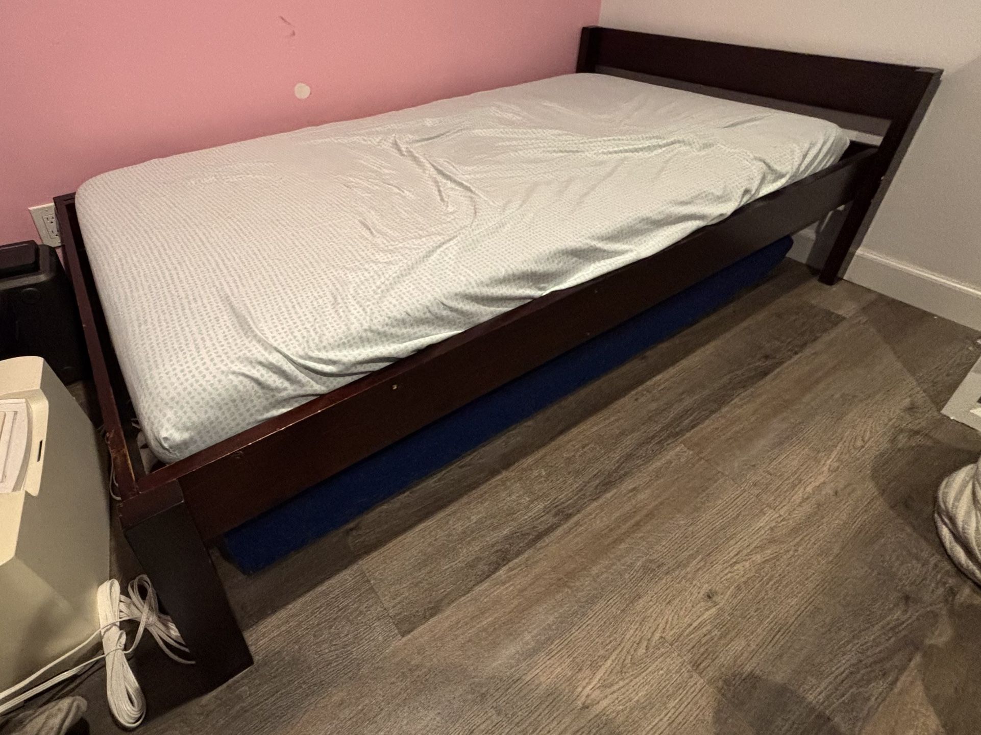 Twin Wooden Bed Frame With Mattress