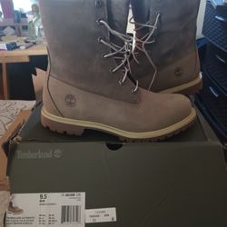 9.5 Timberland Boots Light Brown Nubuck