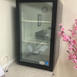 IDW G-7 Countertop Cooler Display Fridge