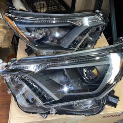 For 16-18 toyota RAV4 Black Amber Factory Style Projector Headlights Replacement