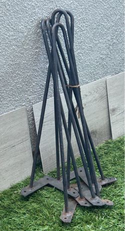 5 vintage kidney shaped table legs wrought iron