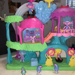 Trolls Musical Play Set With Figures 