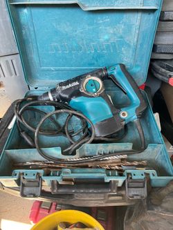 Electric makita drill