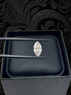 Marquise shape lab-grown diamond with certificate
