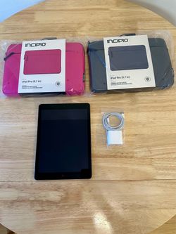 Apple iPad Air 1st Gen 16GB Wi-Fi – Excellent Condition + Case & Charger Include