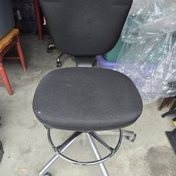 Desk chair