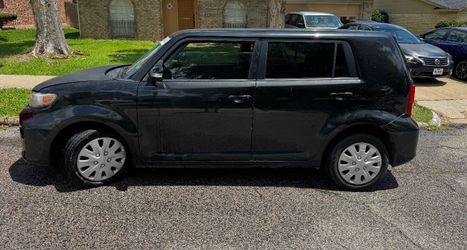 2013 Scion xb