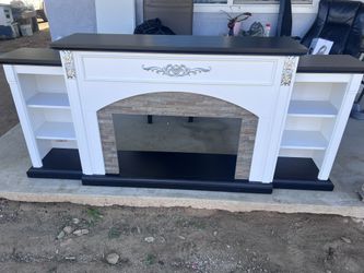 Descripción Shelf, White TV Stand for TVs up to 90", Entertainment Center with Storage, Stacked Stone Surround, 30" Fireplace Insert (fireplace not in