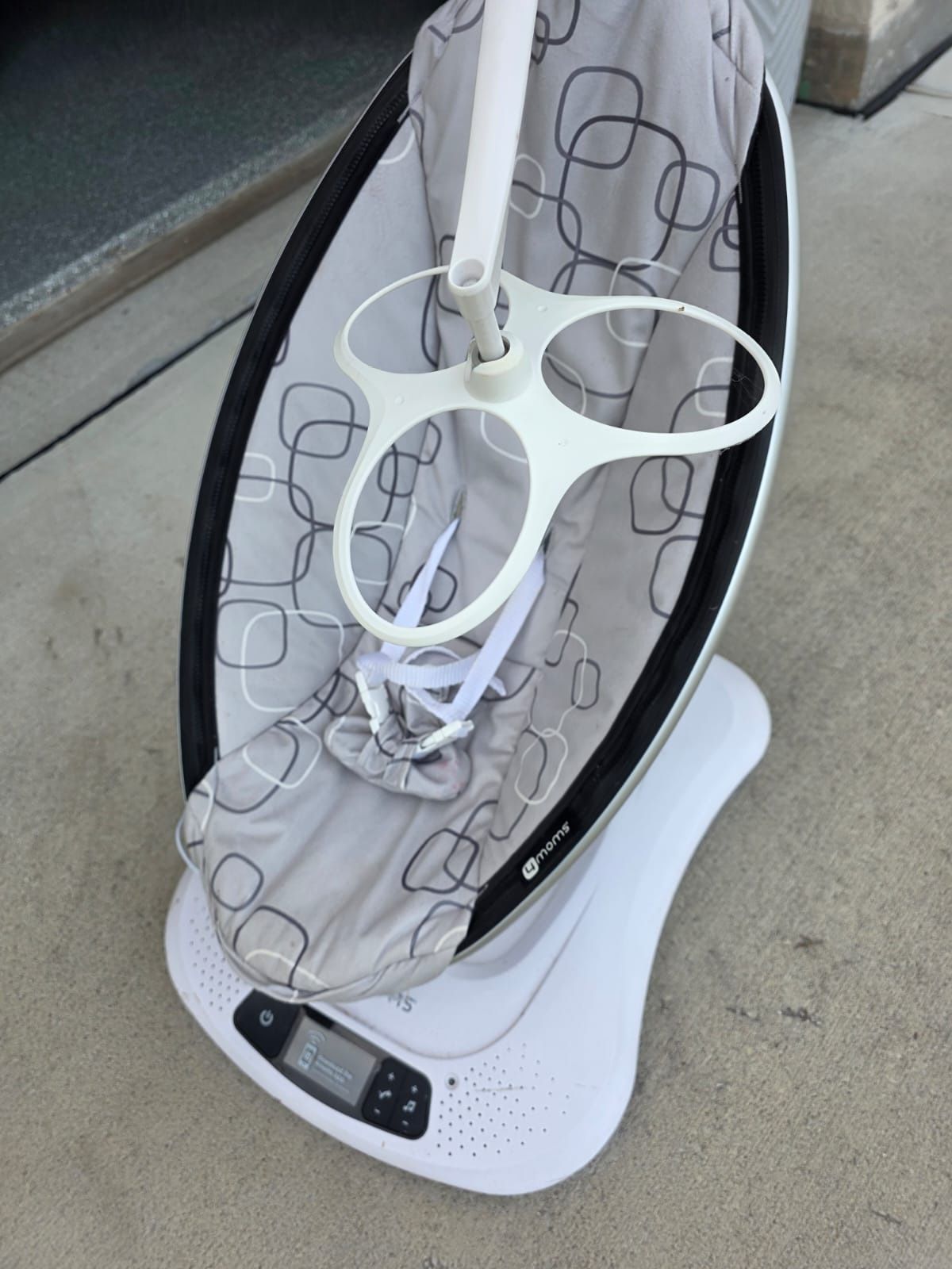 4moms MamaRoo Multi-Motion Baby Swing