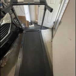 Proform XP Weight Loss 620 Treadmill 